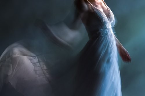 studio woman portrait