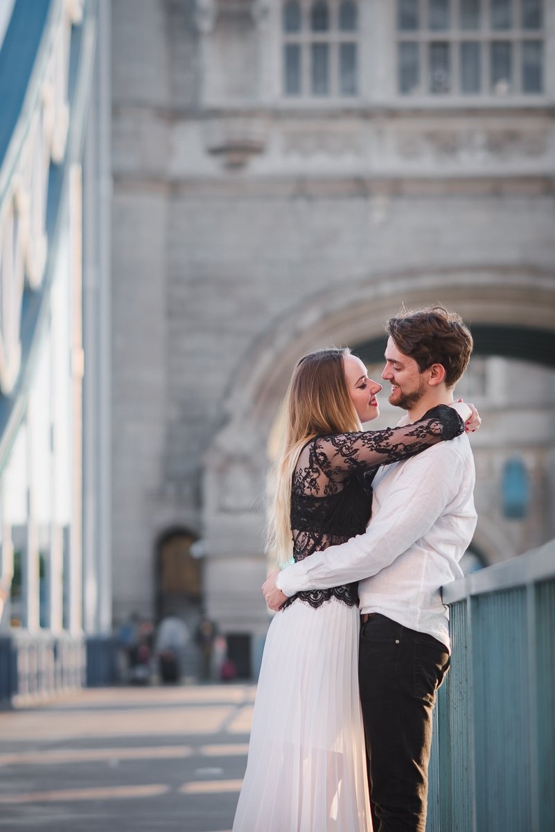 Romantic Tower Bridge London Engagement shoot-21