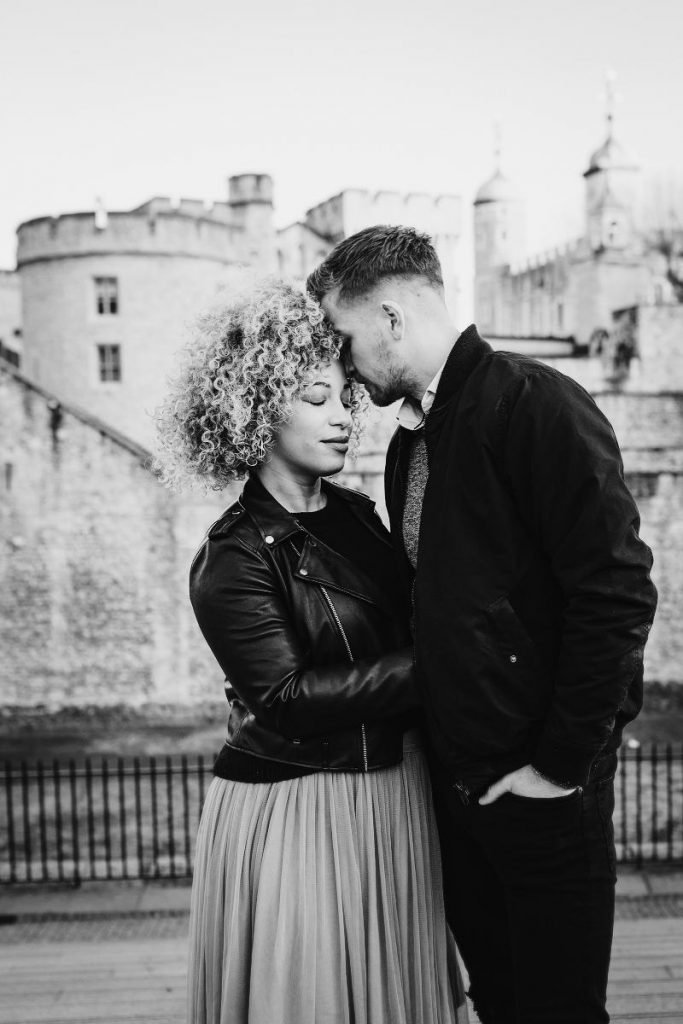 Couple shoot Tower of London