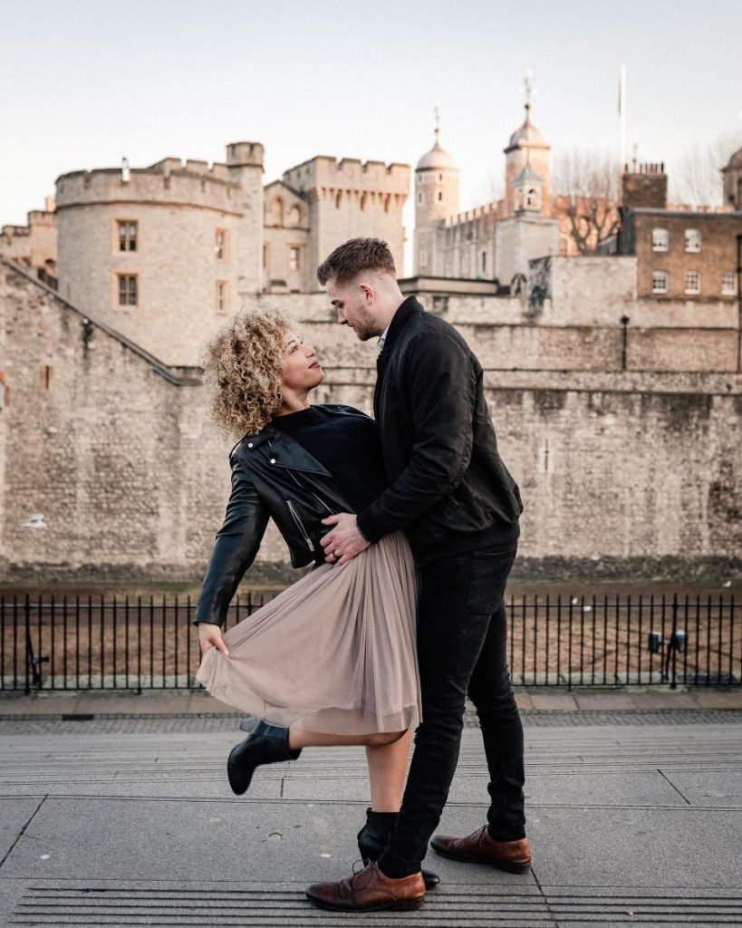 Couple shoot Tower of London