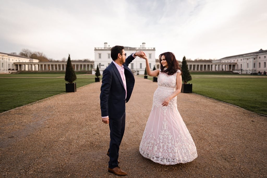 Greenwich engagement photo shoot