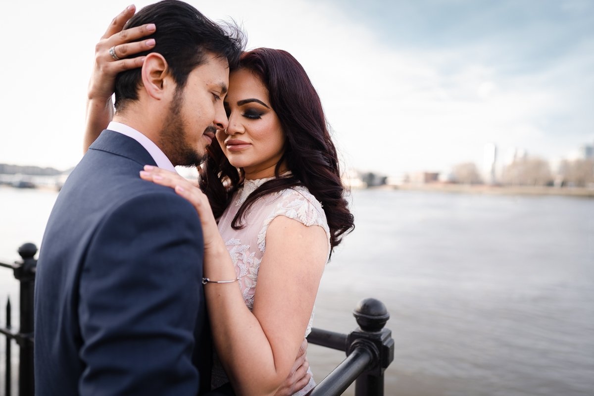 Greenwich pre-wedding photo shoot