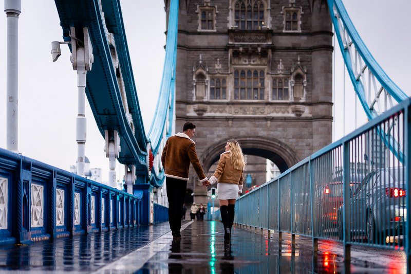 Tower bridge london couple shoot