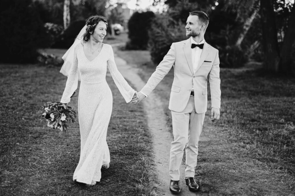 Sesja ślubna plenerowa nad jeziorem Białym