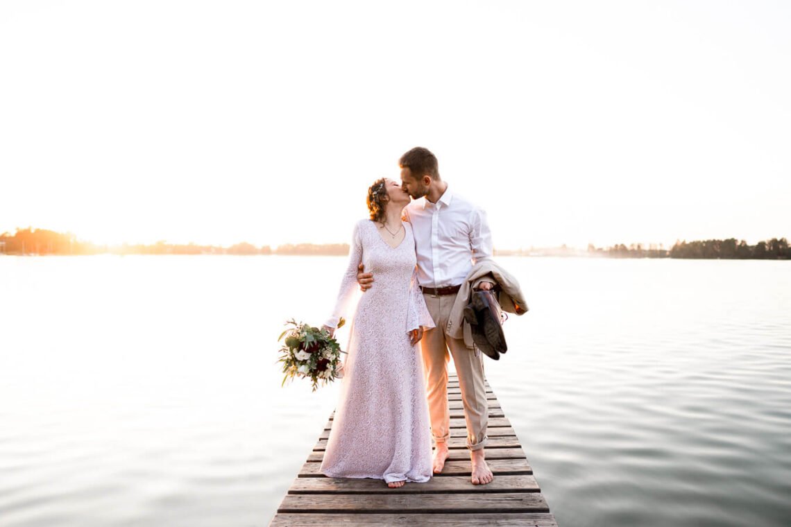 Sesja ślubna plenerowa nad jeziorem Białym