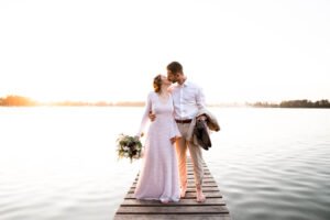 Sesja ślubna plenerowa nad jeziorem Białym