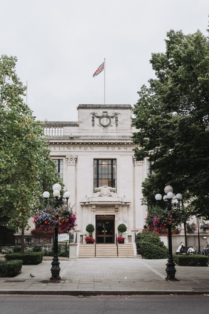 Intimate Elegance: A Micro-Wedding in Islington